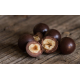 Lískové ořechy v nugátu a hořké čokoládě
