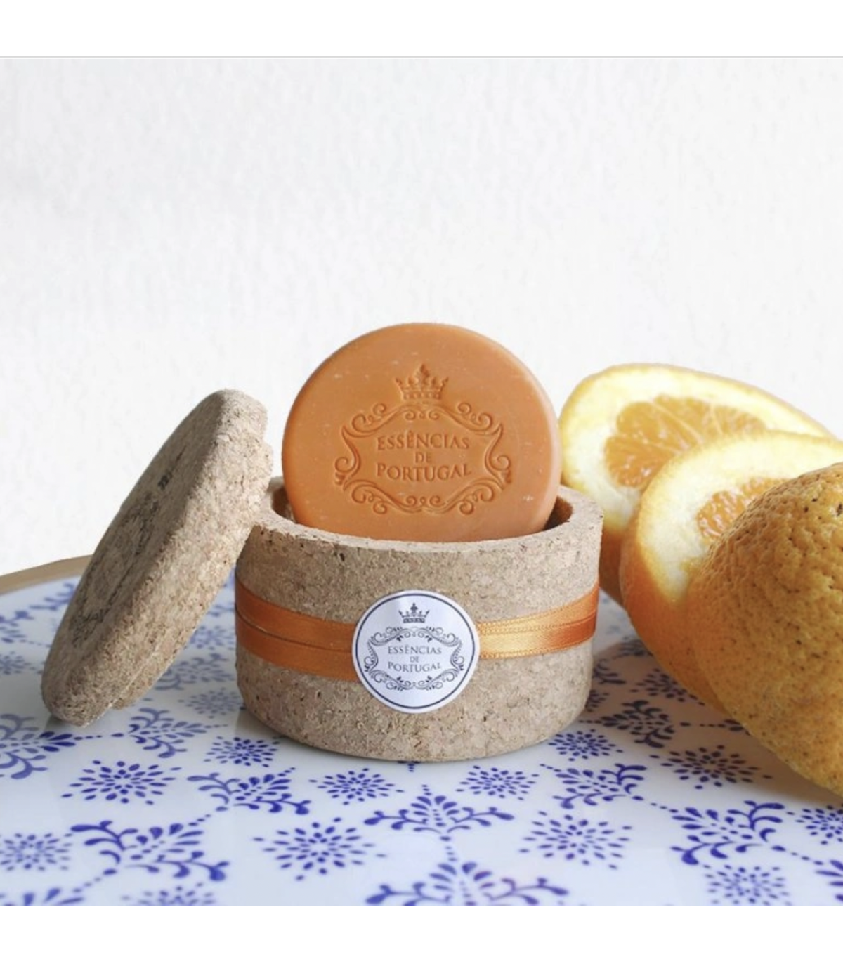 Přírodní kulatá mýdla v korkové krabičce 2 ks