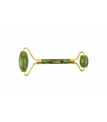 Jadeitový masážní váleček – zpevnění a omlazení pleti | Familium.cz